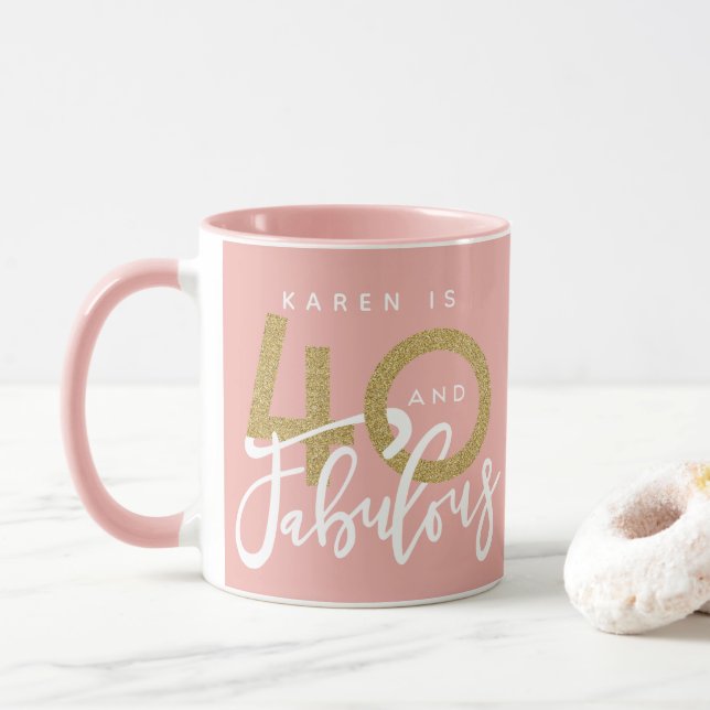 40 e caneca fabulosa de aniversário (Com Donut)
