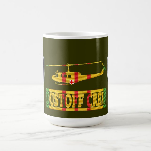 44o Caneca médica do grupo da brigada UH-1 DUSTOFF (Centro)