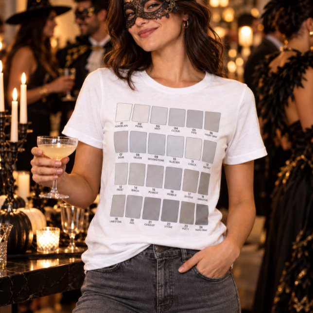 48 Tons de Cinza Swatch Fácil Fantasia de Hallowee (Woman in gray swatch shirt and masquerade mask at an elegant Halloween party.)