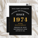 50º aniversário 1974 Convite Dourado Negro<br><div class="desc">Elegante Black e Dourado 50º Convite de aniversário - Crie seu próprio Design personalizado. Definir a palco para uma celebração notável começa com o convite perfeito. Nosso elegante convite de aniversário de 50 anos, preto e ouro, é a escolha perfeita para este evento de marco. Banhado de preto por um...</div>