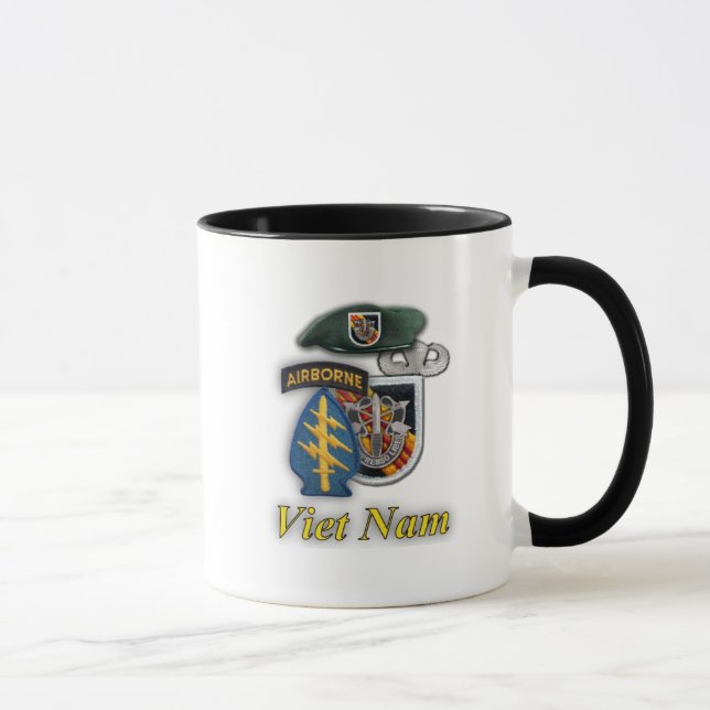 5o Caneca da guerra do vietname das boinas verdes (Direita)