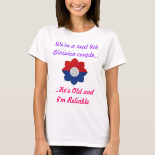 9o A Camisa da divisão da senhora segura idosa