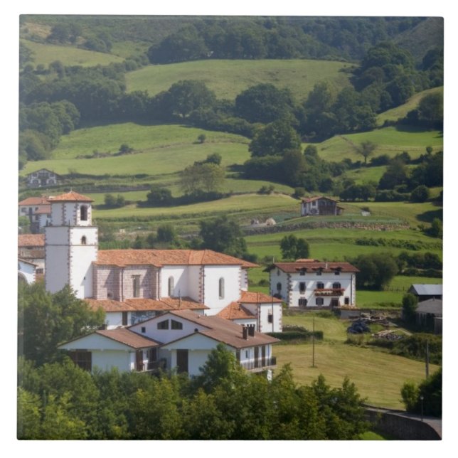 A aldeia de Amaiur no Vale de Baztan, (Frente)