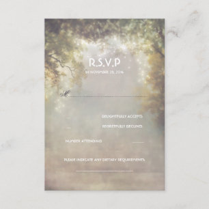 A árvore rústica da floresta ilumina RSVP Weddin