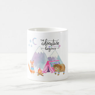 A aventura começa a caneca de café da floresta dos