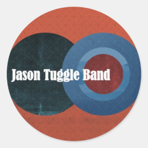 A banda de Jason Tuggle circunda a etiqueta