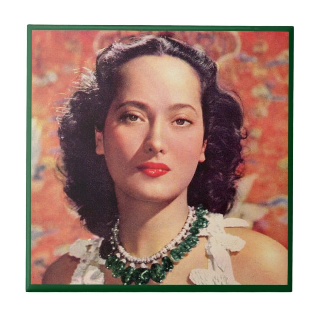a bela Merle Oberon (Frente)