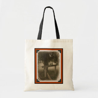 A Bolsa Tote The Witching Post
