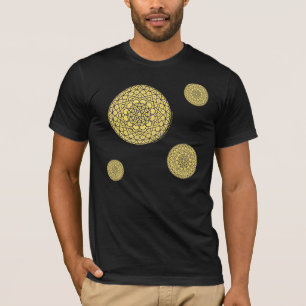 A camisa escura dos homens celestiais do dia