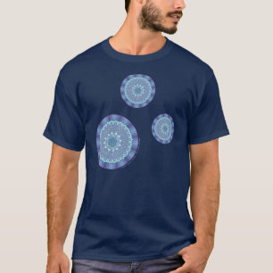 A camisa escura dos homens da mandala da água