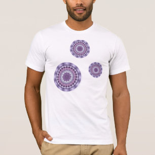 A camisa escura dos homens da mandala do vento