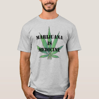 A camisa LOUCA de homens de medicina