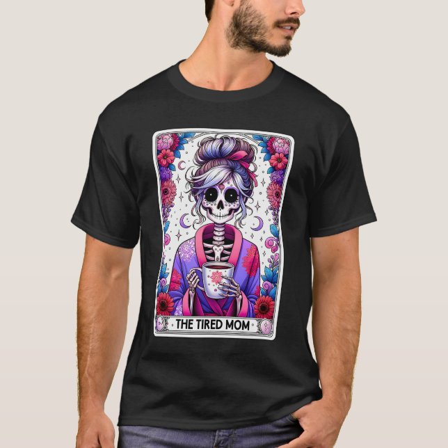A camiseta de cima do Cartão Tarot Encantado da Mã (Frente)