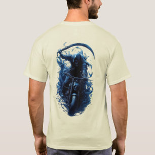 A Camiseta do Motociclista Ceifador em uma Moto