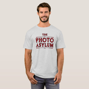 A camiseta do oficial do asilo da foto