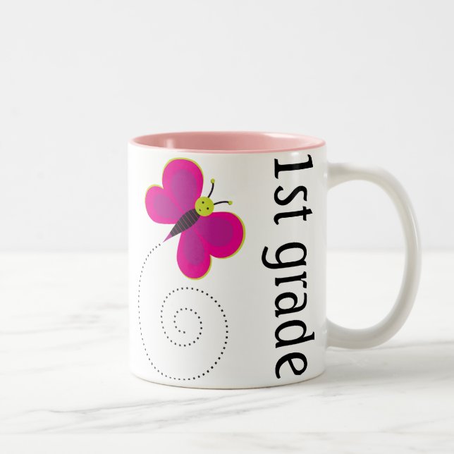 Á caneca bonito do professor da categoria (Direita)