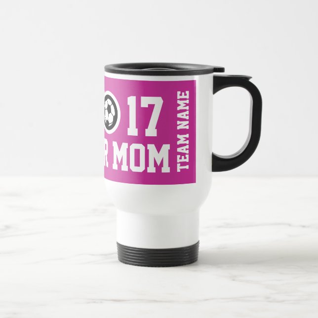 A caneca customizável para a mamã do futebol e a (Direita)