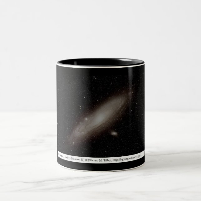 A caneca da galáxia do Andromeda (M31) (Centro)