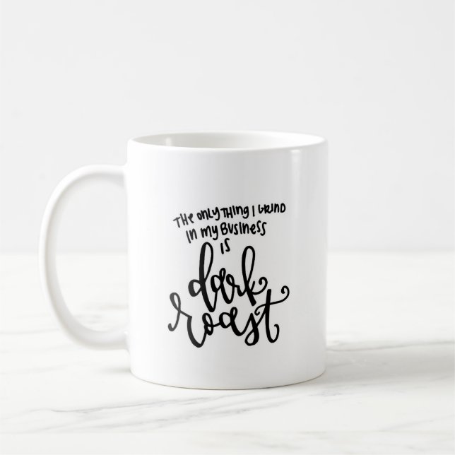 A caneca de café da moagem (Esquerda)