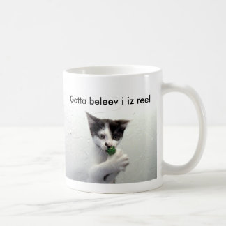 A caneca do lolcat de Kiko "obteve-me ao beleev