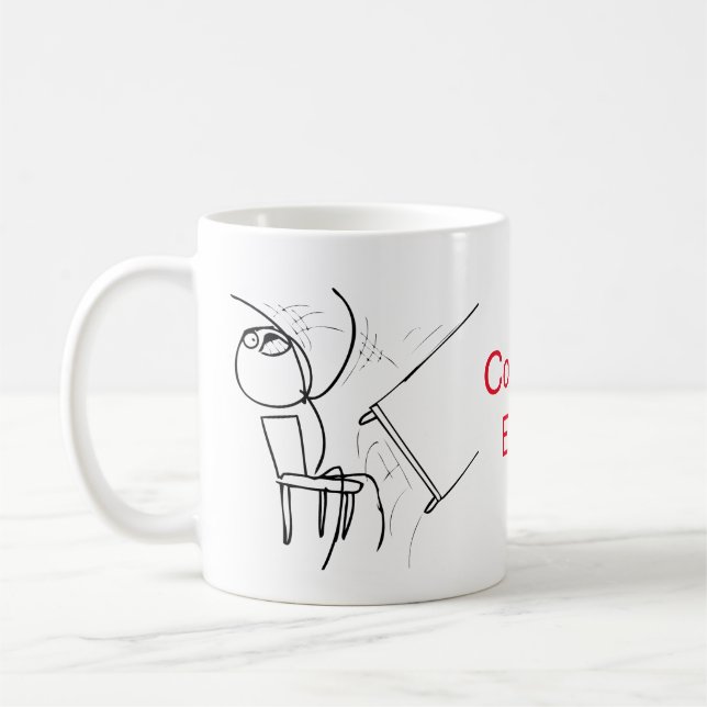 A cara do sacudir da mesa compila a caneca de café (Esquerda)