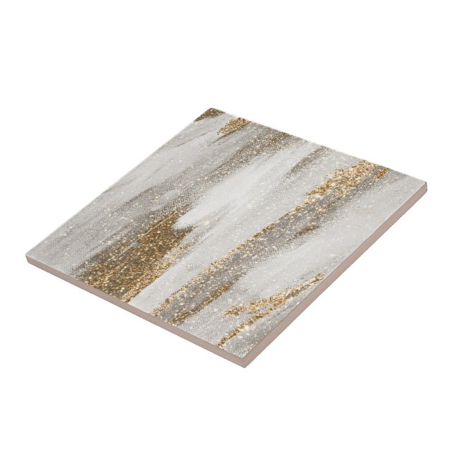 A elegância do azulejo de ouro e cerâmica branca (Lateral)