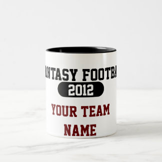 A fantasia ostenta - seu nome da equipe - a caneca