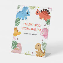 A Festa de aniversário Dinossauro Do Partido Dino