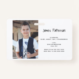 A foto feita sob encomenda caçoa o crachá de