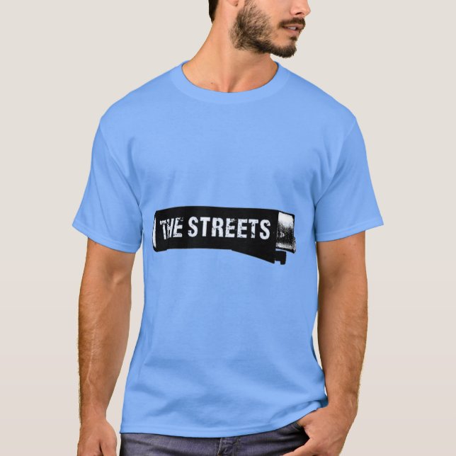 A garota da camiseta clássica das ruas (Frente)