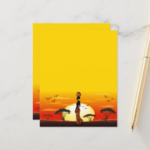 A linda mulher africana Silhouette sobre os sóis a