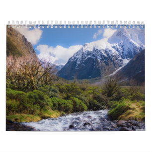 A montanha flui o calendário de amante de naturez