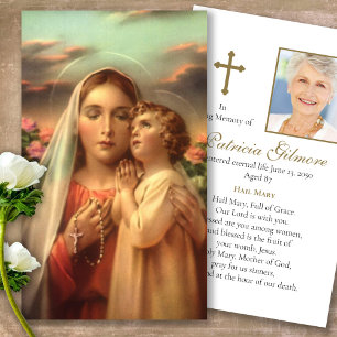 A oração carda a devoção das mães de