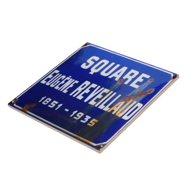 A praça francesa. (Lateral)