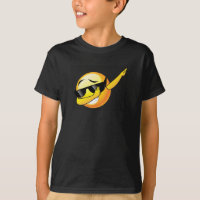 A solha Emoji caçoa a camisa de t