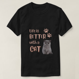 A vida é melhor com uma camisa de gato