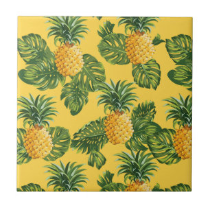 Abacaxis e Folhas Tropicais Em Dourado