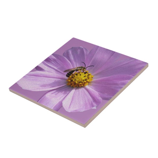 Abelha em flor roxa (Lateral)