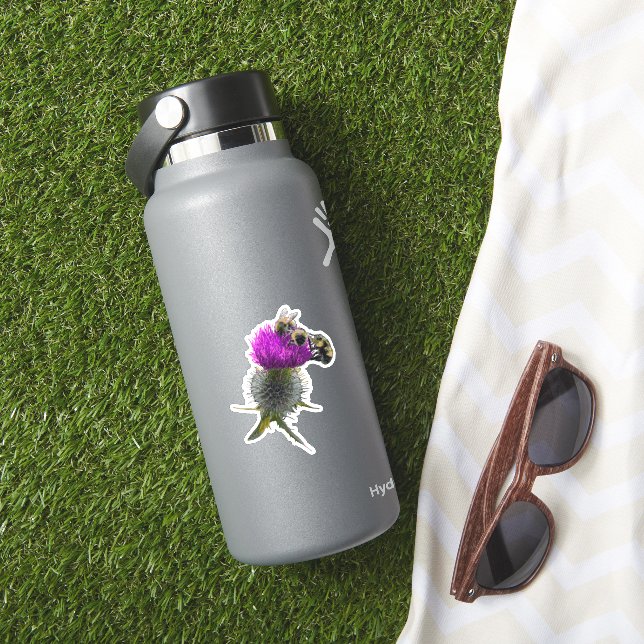 Abelhas sobre este adesivo de flores (HydroFlask Insitu)