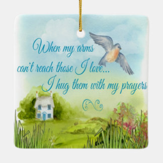 Abraçando o com meu ornamento das orações