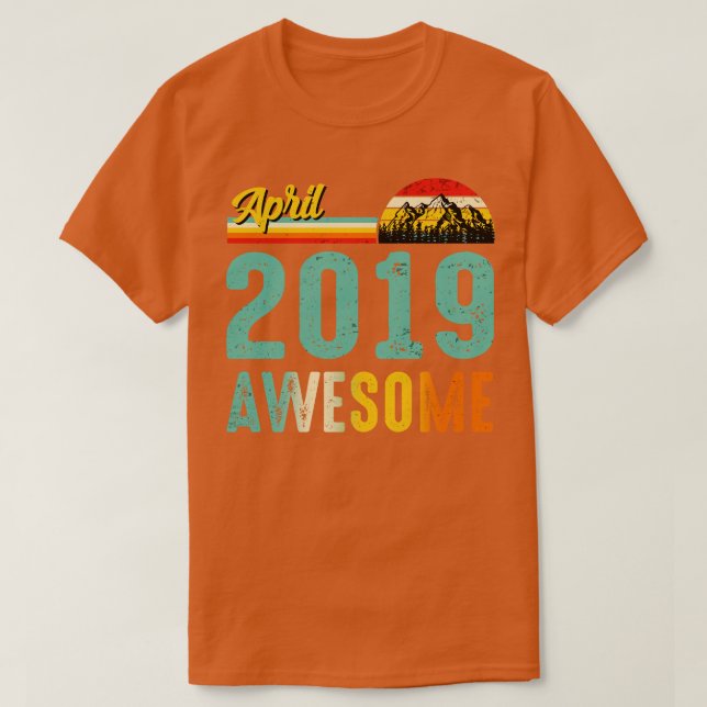Abril De 2019 Camisa De Presente De Aniversário Vi (Frente do Design)