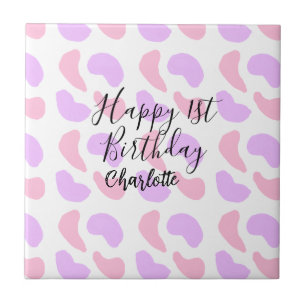 Abstratos roxos cor-de-rosa moldam primeiro aniver