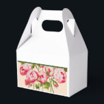 Abundância Rosa numa Caixa de Favor Gable<br><div class="desc">O design deste produto é baseado numa pintura que fiz de um buquê de Rosas. Tem muitas Rosas e botões que estão em diferentes estágios de evolução. Como todas as flores,  elas não duram muito tempo,  mas com este produto você pode saborear sua beleza ao longo do ano!</div>