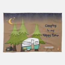 Acampamento É Meu Lugar Feliz Para A Toalha Person