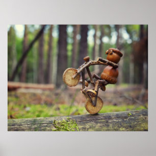 Acorn elf andando de bicicleta poster