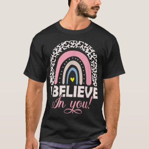 Acredite Em Você, Professora Que Testa A Camisa Do