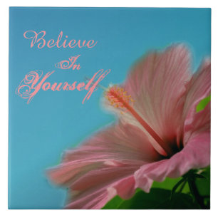 Acredite na citação inspiracional do Flor Hibiscus