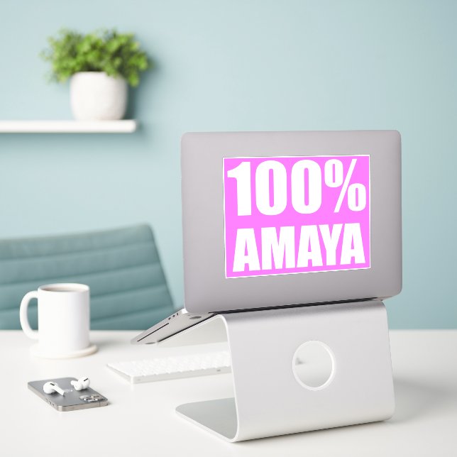 Adesivo 100% do nome da Amaya (Laptop na mesa)