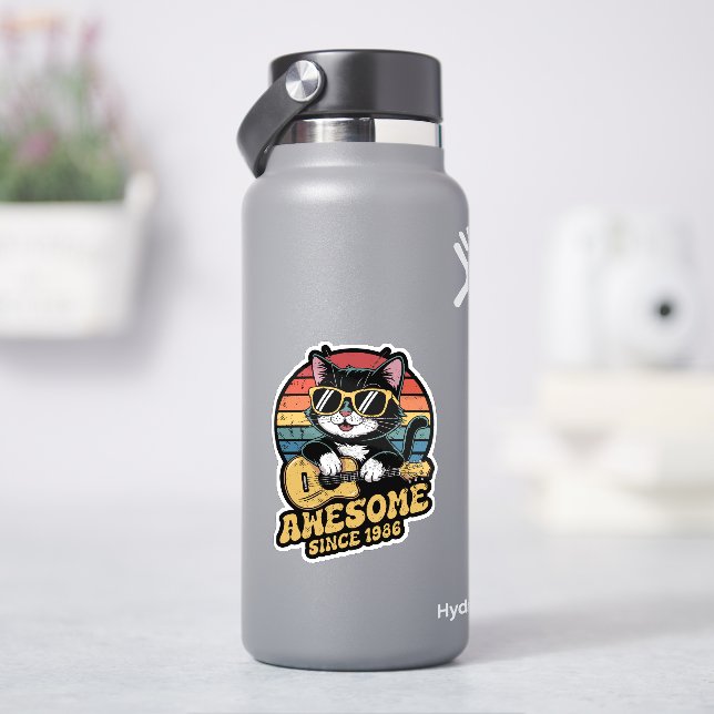 Adesivo 1986 Birthday Retro Cat Lover Ukulele 40th Bday (HidroFlask)