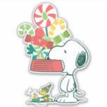 Adesivo Amendoins | Quanto Mais Merrier<br><div class="desc">As designs de Natal de Charles Schulz,  que incluem os amendoins,  capturam a essência da inocência infantil e o espírito que anima a época de férias.</div>